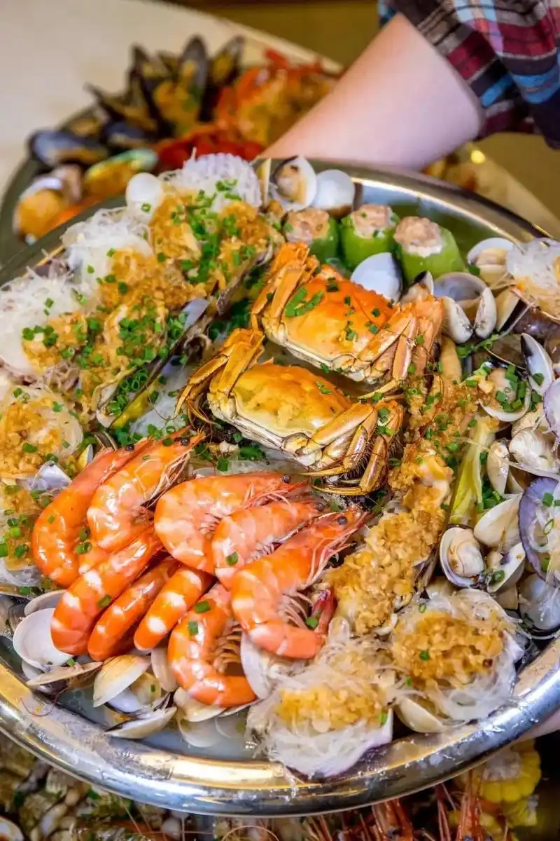 在深圳,有一种炫富叫做"吃海鲜"