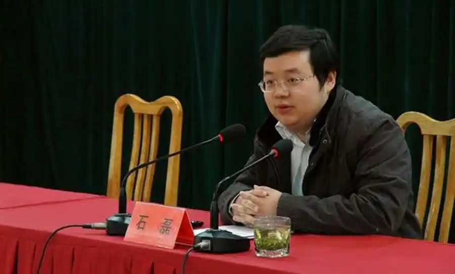 江苏24岁大学生村官当选正处级干部 系高考状元