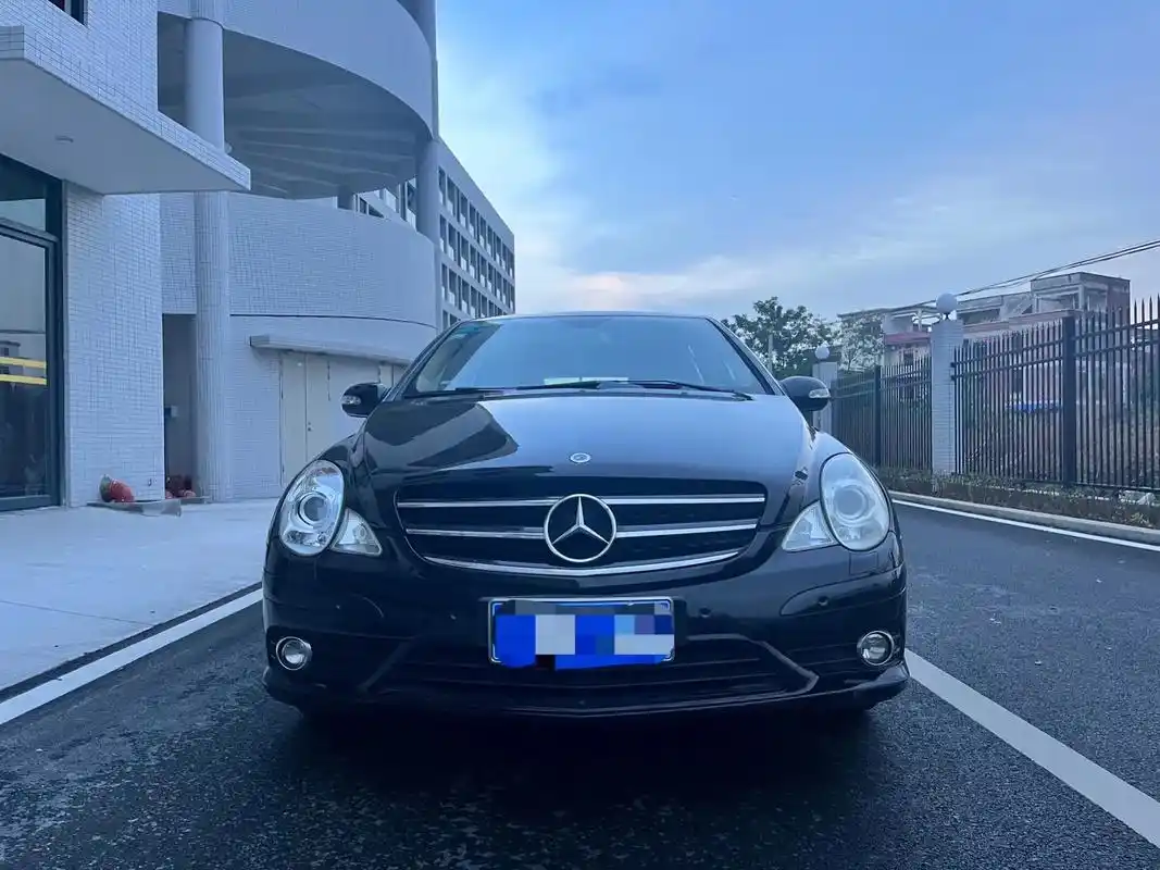 2010年进口奔驰r500 四驱7座高配.最新上架2010年 - 抖音