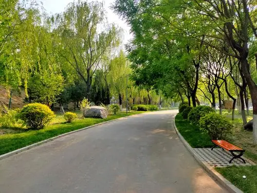 北京五环路边上不被人知的小公园