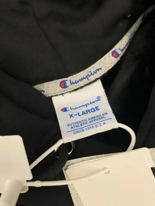 各位帮忙坚定一下日版冠军卫衣真假