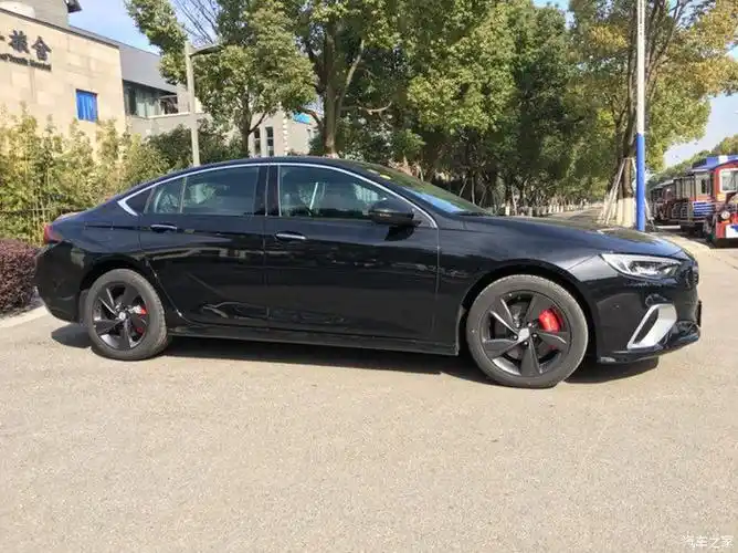 少数派报告——黑色君威gs尊贵提车简语