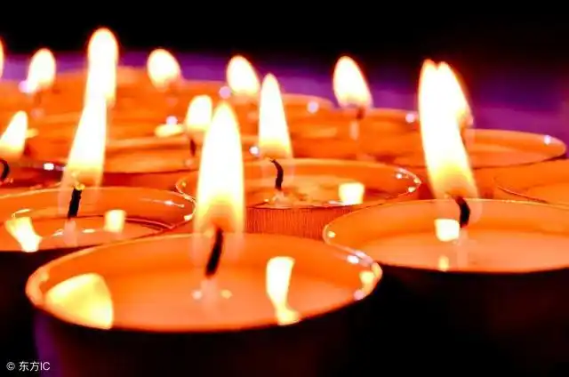 上帝缺了一个物理学家,于是,史蒂芬霍金去世了