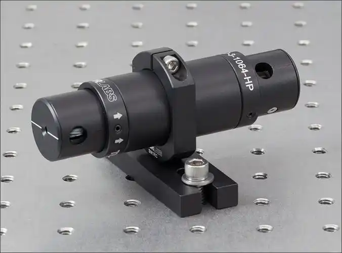 nd:yag自由空间隔离器(1020 - 1100 nm)