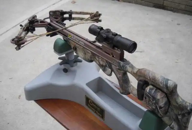 世界4大凶猛弓弩第1最变态可将大象头骨击碎价值5万