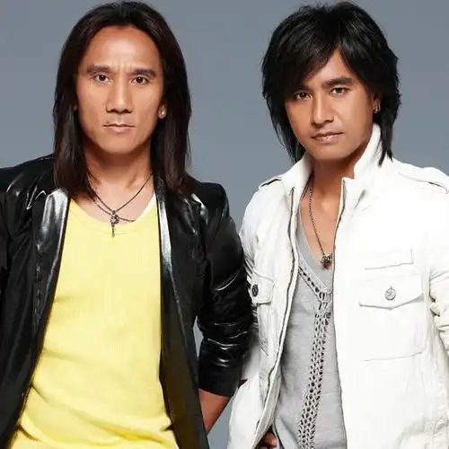 动力火车.-.1967-01-01.-.录音室五辑精选-明天的明天的明天-台首版.