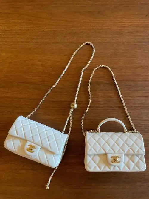 chanel白色minicfhandle金球对比