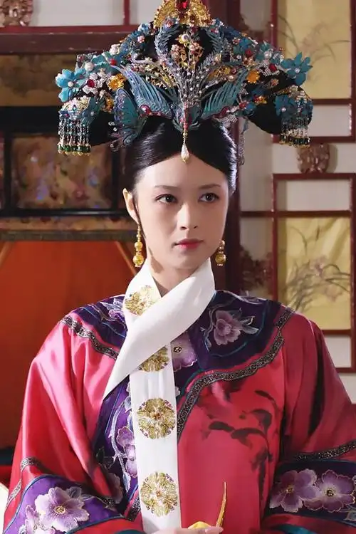 清朝妃子脖子上的"白布条",除了装饰之外,还有什么作用?