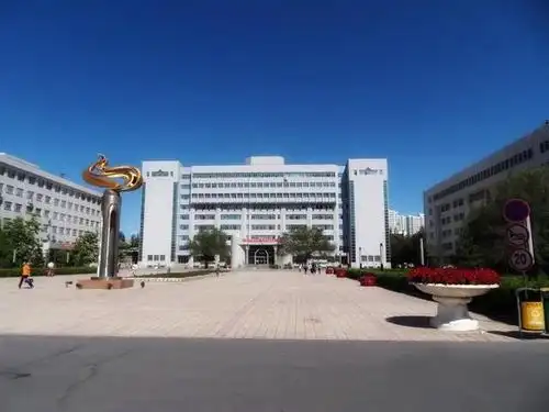 此次新疆大学新校区建设计划投资50亿元,2018年10月底动工,2019年重点