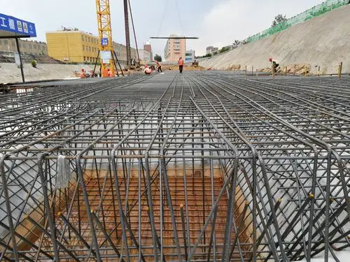 3#基础钢筋面筋绑扎中