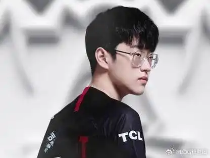 meiko# #scout# #edg# scout永远不按治疗的猫咪遭田野狂怼:诶怎么不