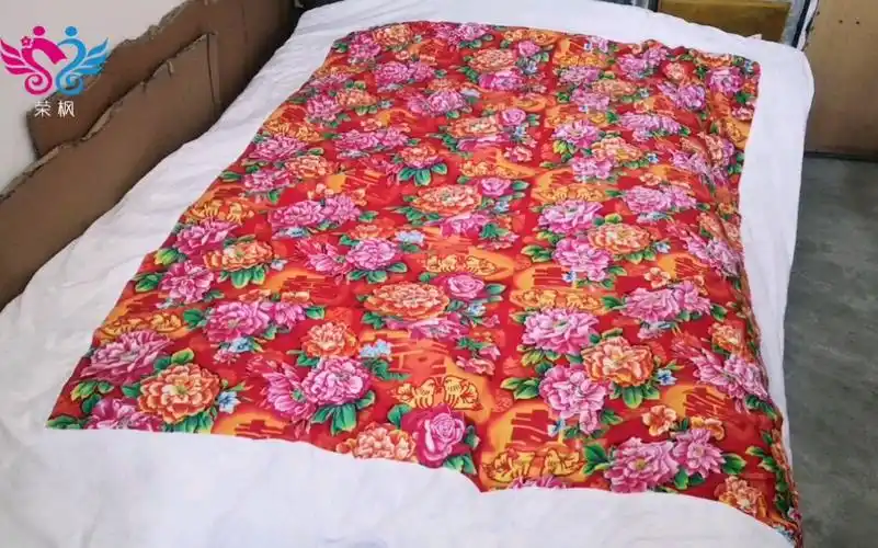 传统包边老式花棉被红花喜字被子一个时代的记忆