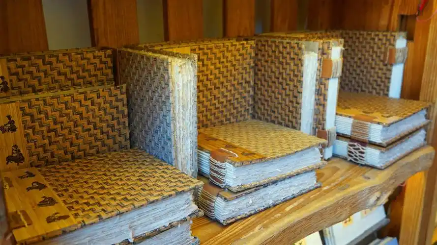 七夕非遗好物用丽江东巴纸书写一封千年不朽的情书