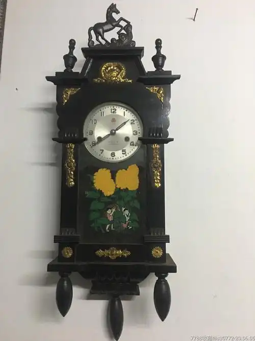 老式挂钟