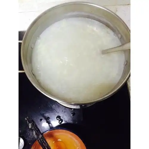 洛阳亮厨娘做的河南传统鸡蛋面汤