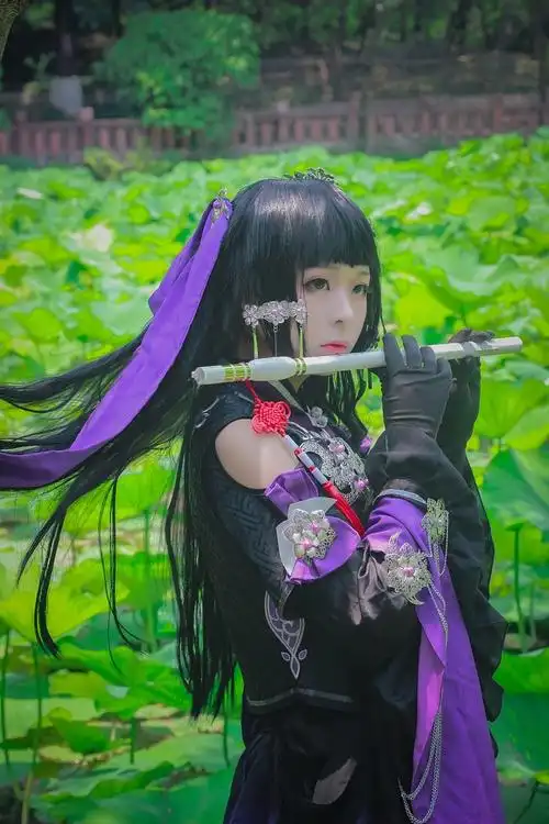 剑网三花萝cos定国花萝