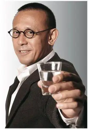 "酒神"姜文:喝酒壮胆摸刘嘉玲胸