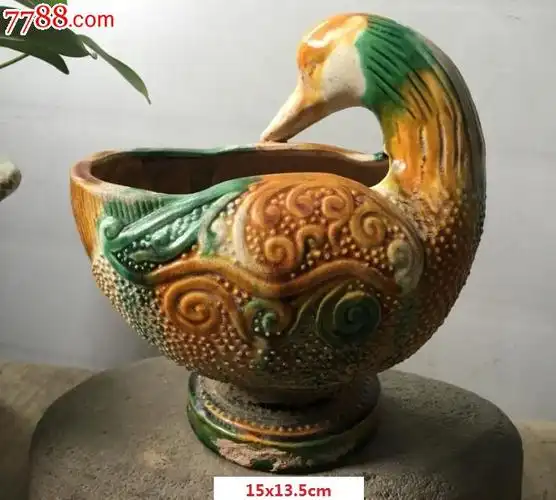 唐三彩鸭型灯-青花瓷-7788青花瓷收藏