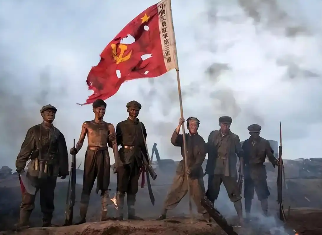 红军长征时,谁走谁留,是谁决定的?遵循的原则是什么?