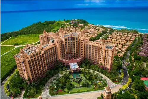 全球知名连锁酒店温德姆,其品牌实力是不用多说的,位于海南清水湾