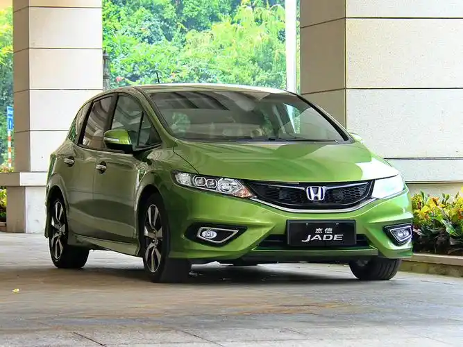 汽车图库 本田 东风本田 杰德(31/269) 外观图片 参考成交价: 8.