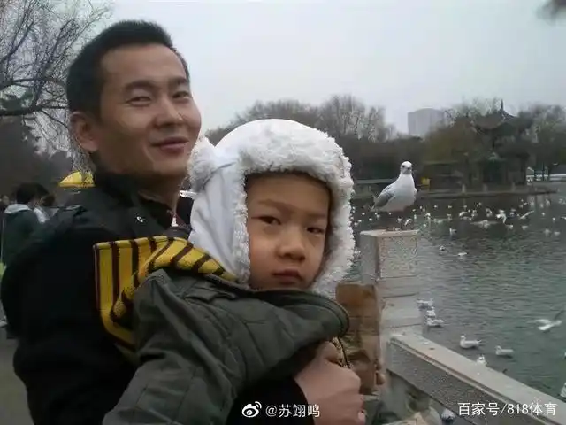 苏翊鸣感恩富豪爸爸我刚强的爸爸父亲节快乐儿子大了以后带你玩