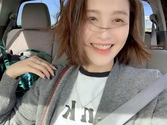 kimjaekyung金栽经隶属哪个女团成员平时以怎样形象深受大众喜爱