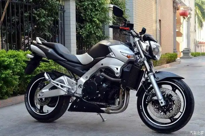 铃木gsr400真心漂亮!