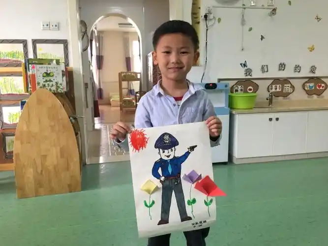 中一班幼儿作品未来的职业