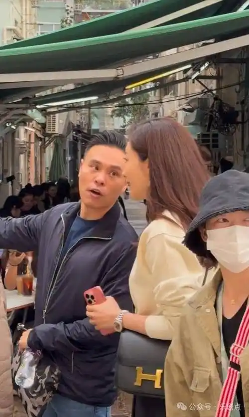 飞奔过去黏人,高出半个头身体主动贴近_郭可颂_妻子_黑色