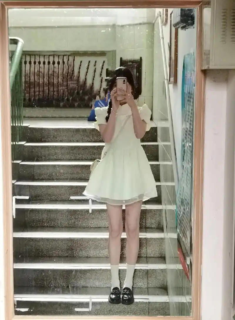 在认真淦饭!#分享照片 #生活碎片  - 抖音