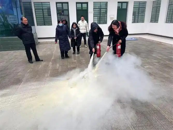 南阳方城县科技馆组织开展消防安全应急演练_科协工作动态_河南省科学