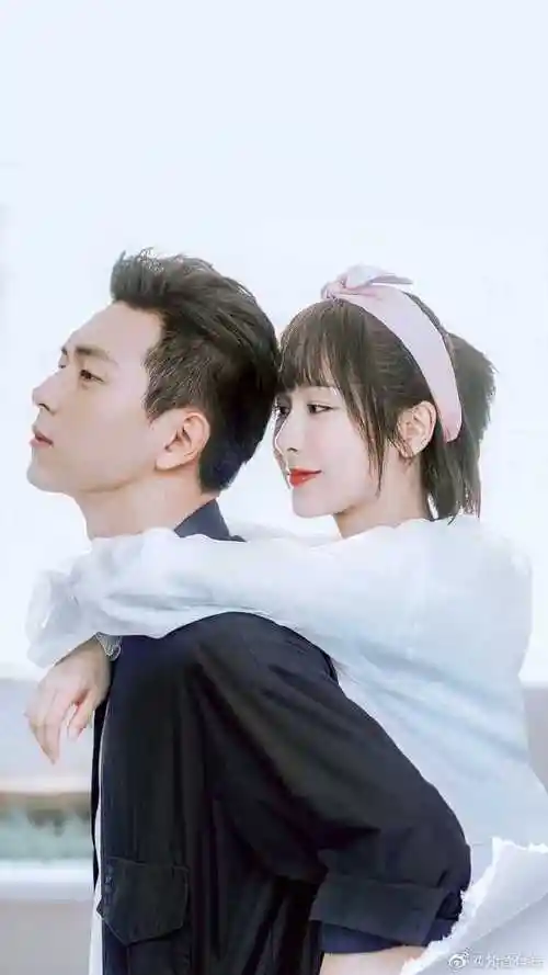 亲爱的热爱的佟年韩商言情侣壁纸 亲爱的热爱的佟年韩商言情侣图片