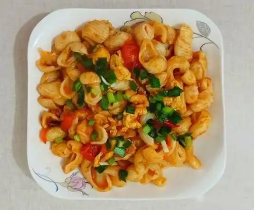 一根手指搓出来的山西面食,模样小巧可爱,一煮一炒味道绝了_猫耳朵