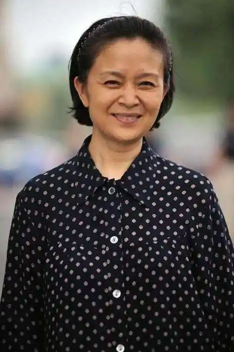 9位女演员:老戏骨: 关东老太因病去世! 丑娘暴瘦