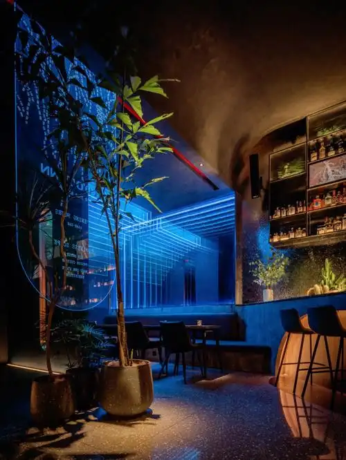 酒吧设计高颜值网红酒吧沉浸式微醺体验