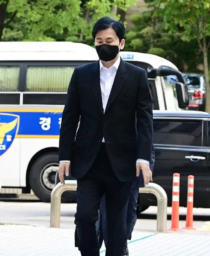 【yg娱乐公司前代表梁铉锡出庭受审】25日上午,前yg娱乐公司代表