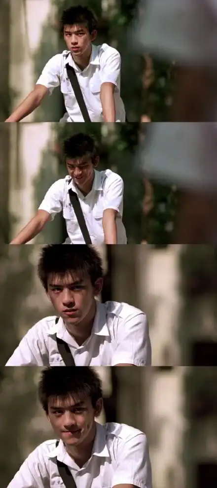 出演个人首部电影作品《 a target="_blank" href="/item/蓝色大门