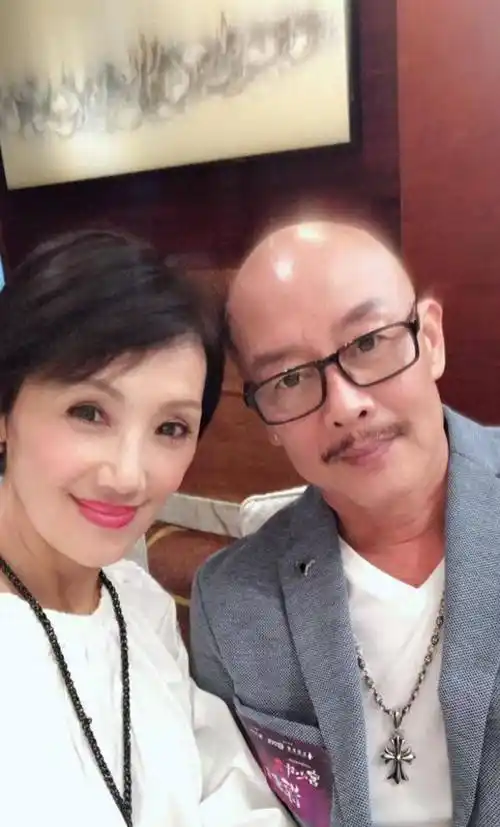 tvb老戏骨突然被喊爸爸老婆曾意外流产夫妻协商不生育