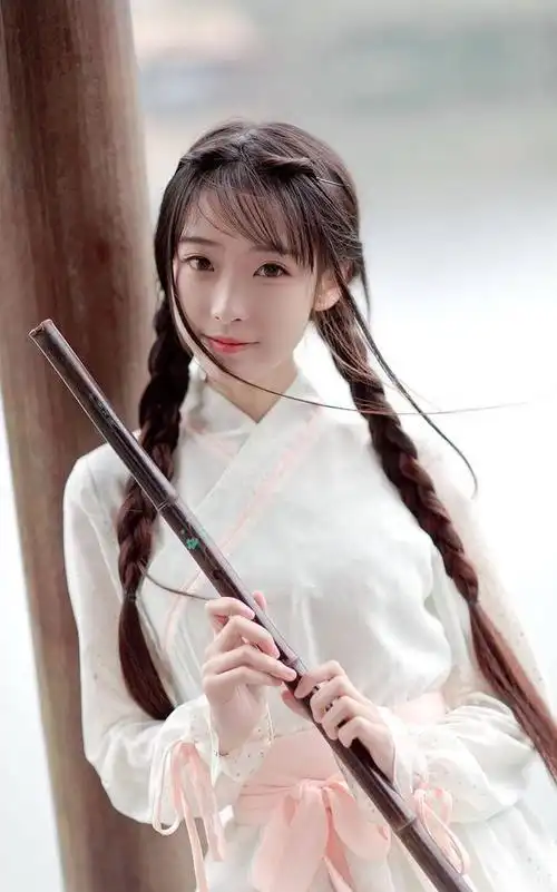 古装美女,年轻漂亮的女孩子穿上古装就是不一样,仙气十足