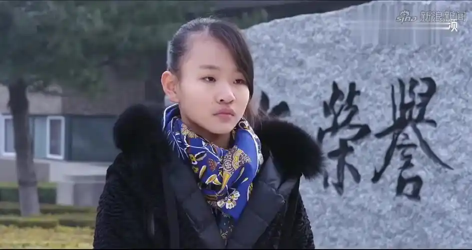 木兰妈妈:小月好奇女孩爸爸怎么走了,女孩无奈:变成这些钱了