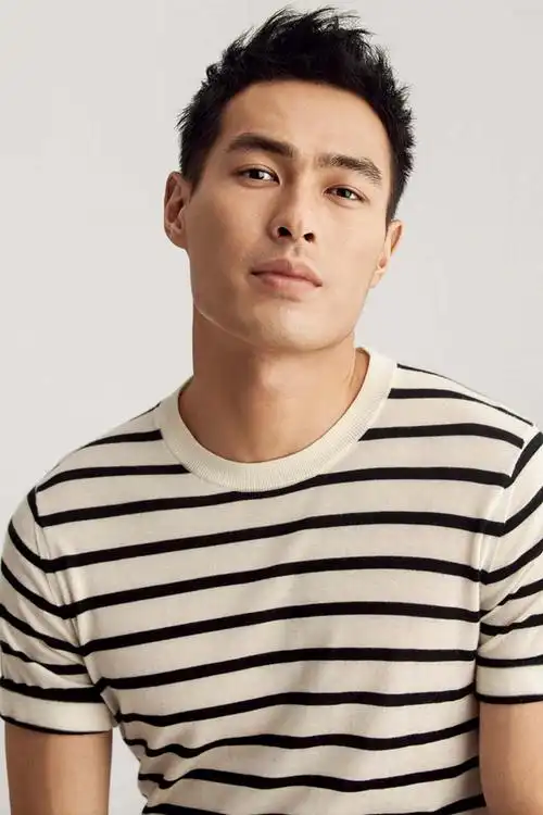 杨佑宁之前在湾湾的黑历史也很多,和郭采洁在一起时他也没少出去偷腥