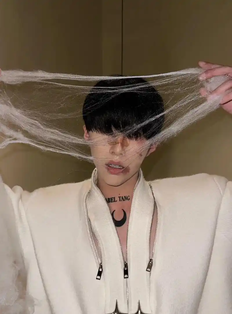 你也是来忏悔的吗#万圣节男生妆容 #万圣节 #天秤#分享照片 - 抖音