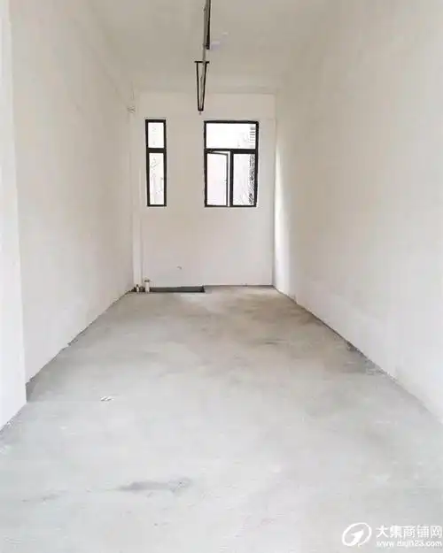 龙泉驿区皇冠湖壹号底商商铺出租