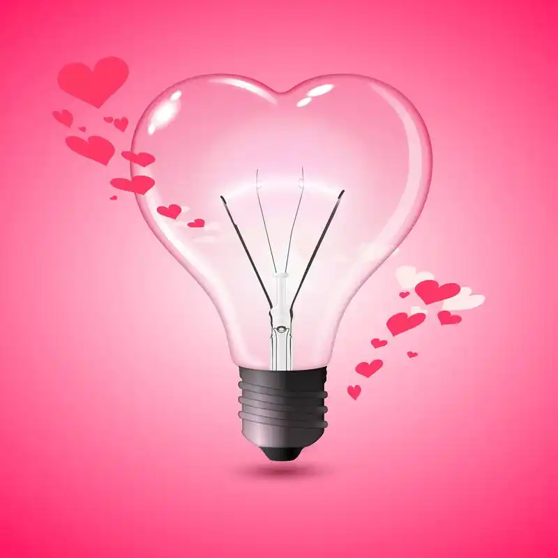 爱灯,灯泡的粉红的底色上的一颗心的形状