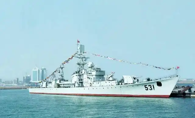 厉害中国053k型531鹰潭舰具有实战经验的防空型护卫舰