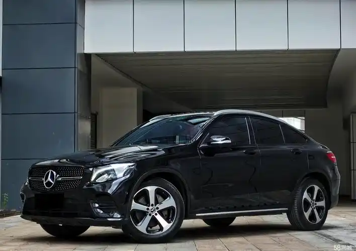 奔驰 glc(进口) 2019款 glc 200 4matic 轿跑suv 昆明二手奔驰奔驰glc