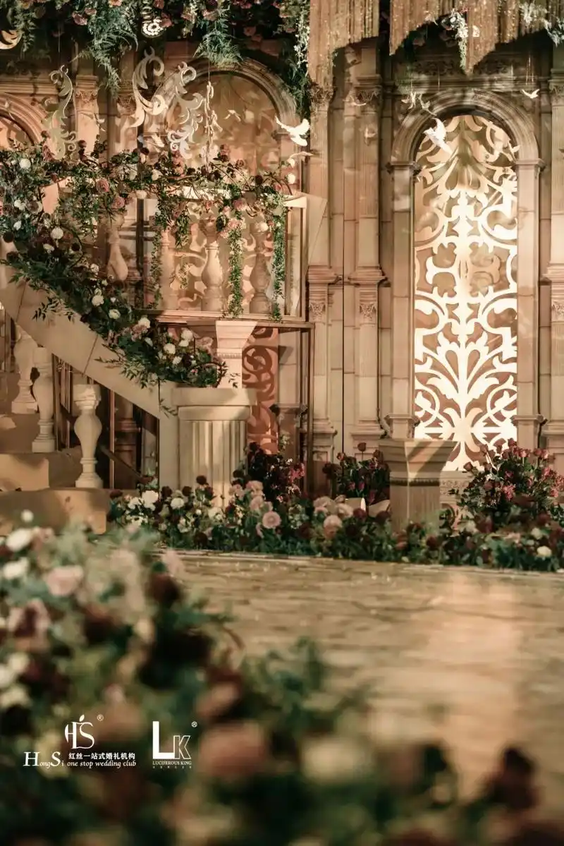 原创欧式宫廷的优雅,复古迷人气质,一场关于欧洲古典文化的向往婚礼