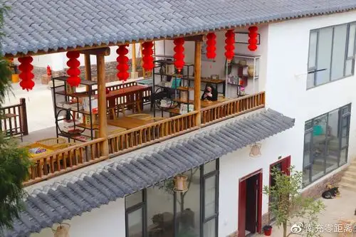 烟雨空蒙升钟湖又一家乡村客栈开业看完想出游入住