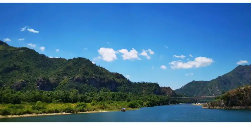 楠溪江畔美光景